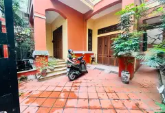 Bán nhà riêng 3 tầng diện tích 120 m2 tại phường Tây Hồ, Hà Nội... Bán nhà riêng tại Tây Hồ, Hà Nội 01