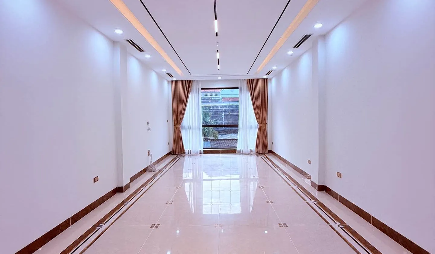 Nhà phố Trạm 7 tầng thang máy, không gian kinh doanh đỉnh cao... Bán nhà riêng tại Long Biên, Hà Nội 01