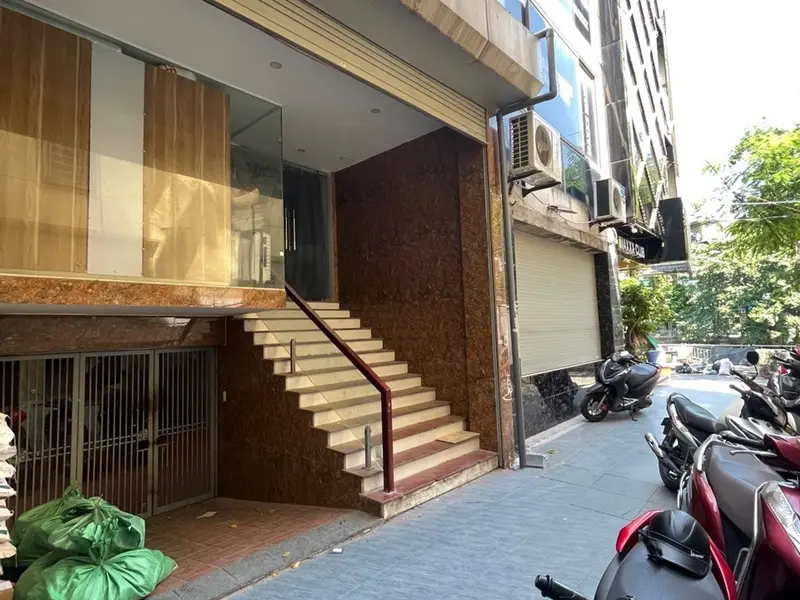 Bán nhà riêng 6 tầng thang máy tại Phường Hoàng Mai, Hà Nội với 17 phòng khép kín, ô tô đỗ cửa... Bán nhà riêng tại Hoàng Mai, Hà Nội 01