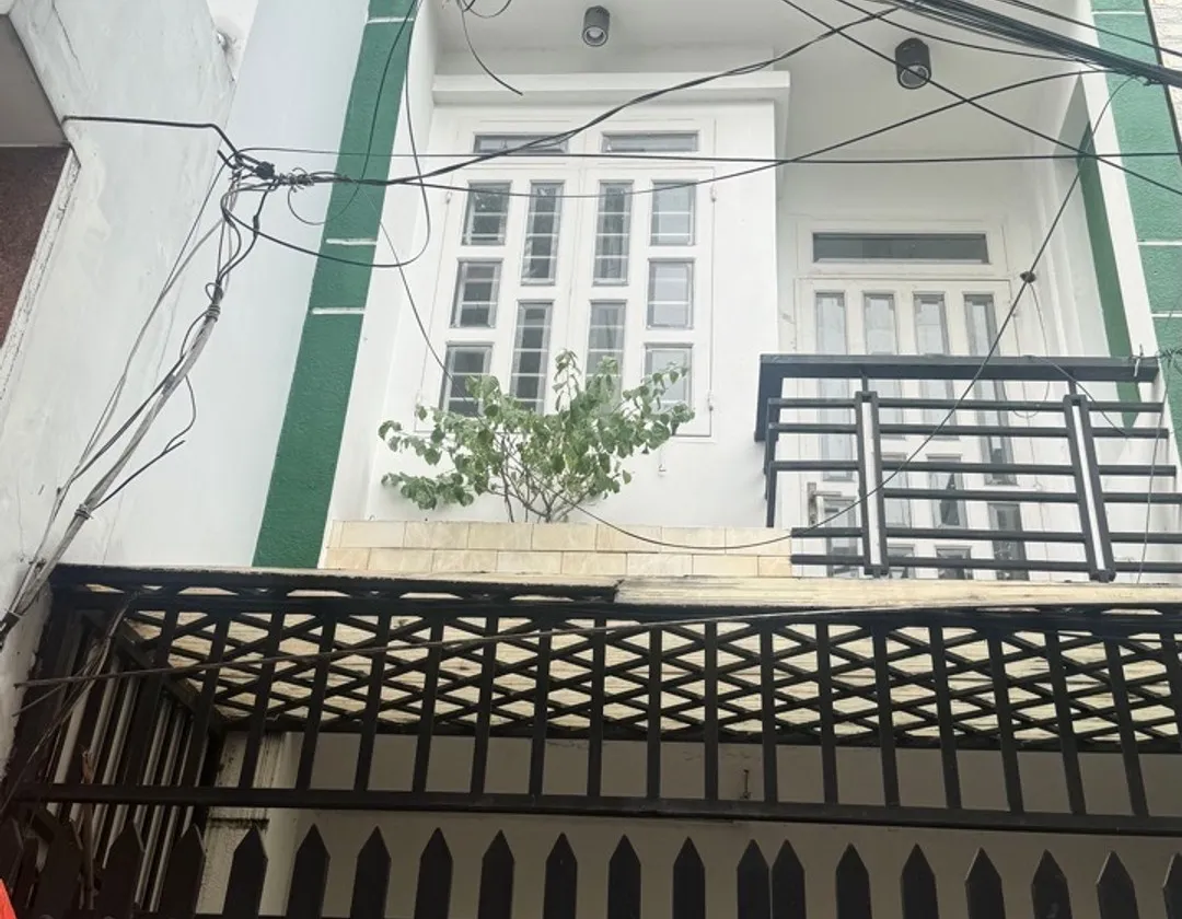 NHÀ 3 TẦNG - ĐƯỜNG XE TẢI THÔNG - 5P QUA QUẬN 6- QUẬN TÂN PHÚ- NGAY NGÃ TƯ BỐN XÃ.... Bán nhà riêng tại Bình Trị Đông, Hồ Chí Minh 01