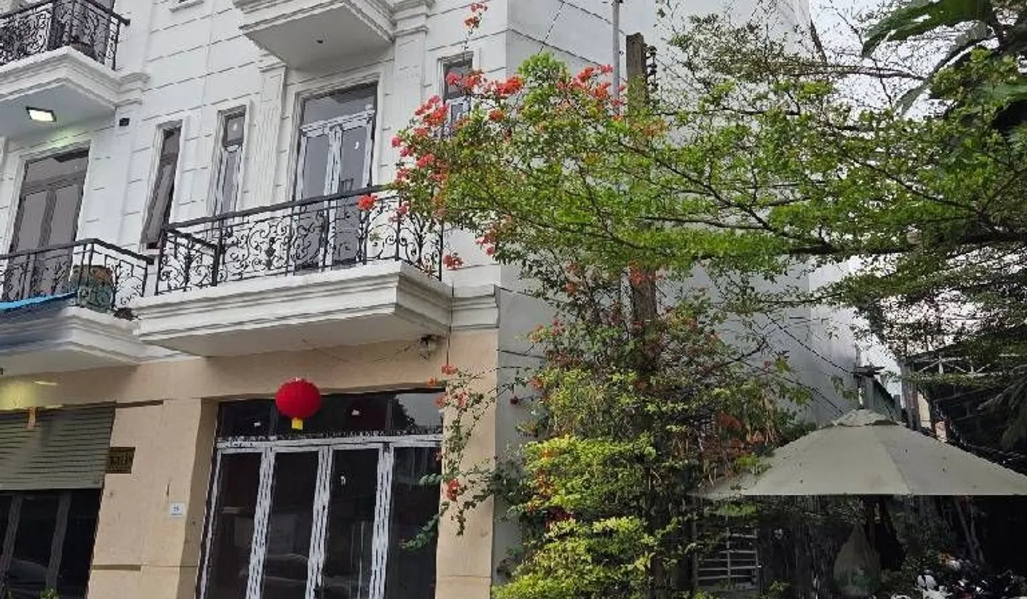Nhà mặt phố lô góc 4 tầng tại Tân Phú, diện tích 72,7 m², hướng Đông Nam... Bán nhà mặt phố tại Tân Phú, Hồ Chí Minh 01