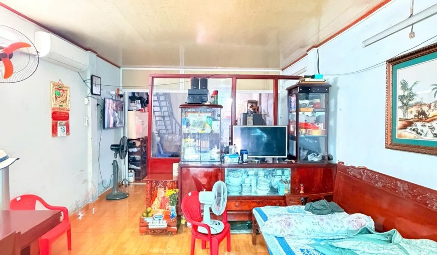 NHÀ HẺM XE HƠI GẦN CHỢ BÀ HOA - TIẾP GIÁP BẢY HIỀN THUẬN TIỆN DI CHUYỂN... Bán nhà riêng tại Bảy Hiền, Hồ Chí Minh 01