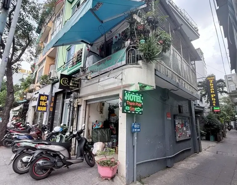 Nhà góc 2 tầng mặt phố Phan Xích Long, Phú Nhuận giảm giá mạnh... Bán nhà mặt phố tại Cầu Kiệu, Hồ Chí Minh 01