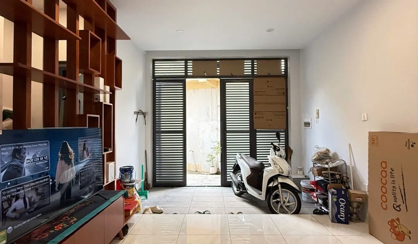 NGAY BV THỐNG NHẤT VÀ BỆNH VIỆN 1A, Ô TÔ ĐỖ CỬA, HẺM XE HƠI - 3Tầng-Ngang 5m - Lý Thường Kiệt... Bán nhà riêng tại Tân Sơn Nhất, Hồ Chí Minh 01