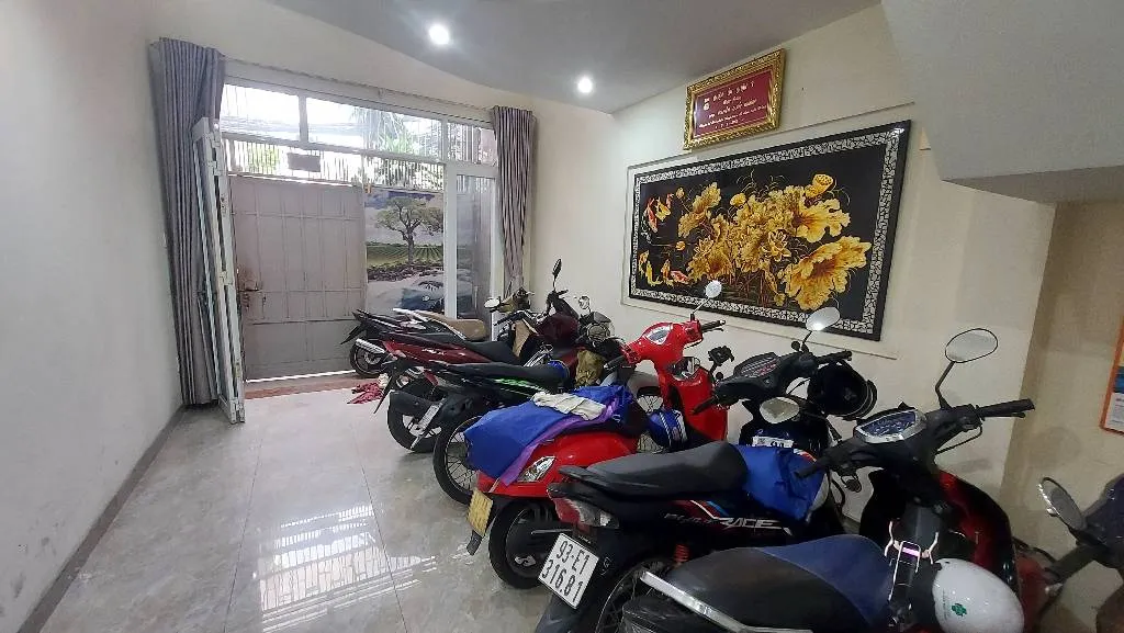 Cơ hội hiếm có sở hữu nhà cho thuê thu nhập ổn định tại Quận 3... Bán nhà riêng tại Xuân Hòa, Hồ Chí Minh 01