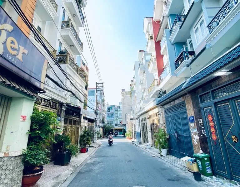 Nhà 4 Tầng Hẻm Ô Tô Bình Tân - Đẹp Và Tiện Nghi... Bán owner_side tại Bình Tân, Hồ Chí Minh 01