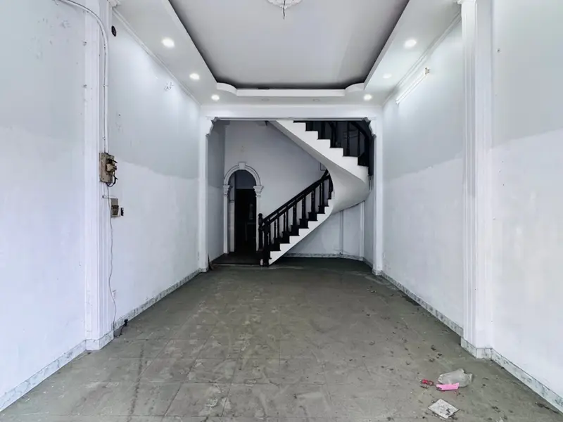Nhà Mặt Phố Lạc Long Quân - Không Gian Kinh Doanh Vàng... Bán nhà mặt phố tại Bảy Hiền, Hồ Chí Minh 01