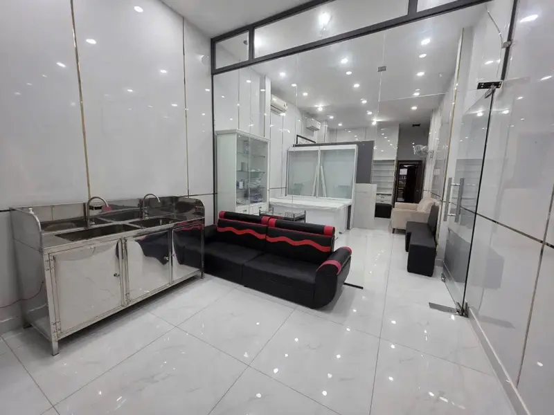 Nhà mặt phố kinh doanh đẳng cấp quận 10 với 4 tầng kết cấu bê tông chắc chắn... Bán nhà mặt phố tại Vườn Lài, Hồ Chí Minh 01