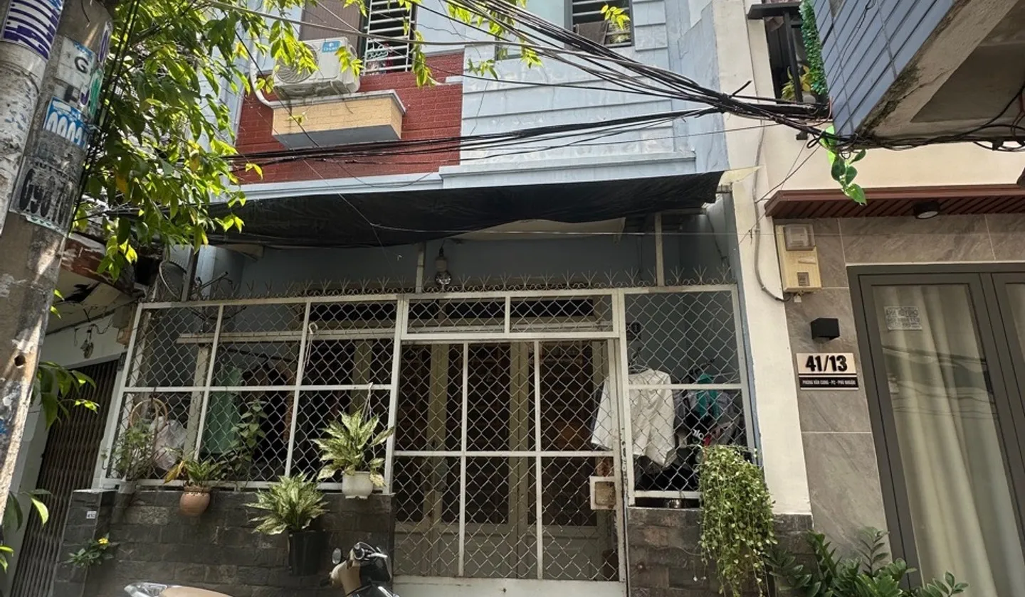 Cơ hội sở hữu nhà 2 tầng ngay trung tâm, giá hấp dẫn khó tin... Bán nhà riêng tại Cầu Kiệu, Hồ Chí Minh 01