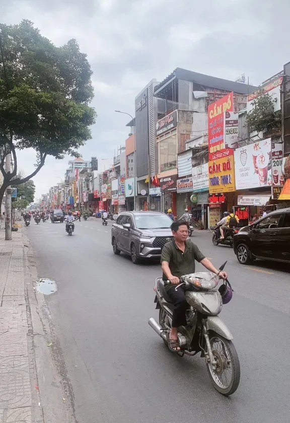 Bán nhà 5 tầng khu trung tâm, diện tích 140m2, giá 19.85 tỷ... Bán owner_side tại Tân Sơn Nhất, Hồ Chí Minh 01