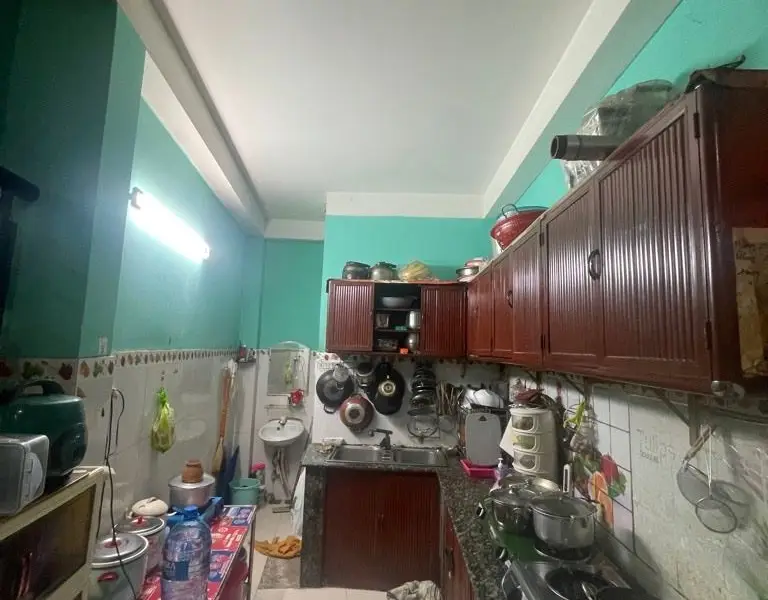 Nhà 3 tầng nở hậu ở trung tâm Quận 10, giá tốt... Bán nhà riêng tại Hòa Hưng, Hồ Chí Minh 01