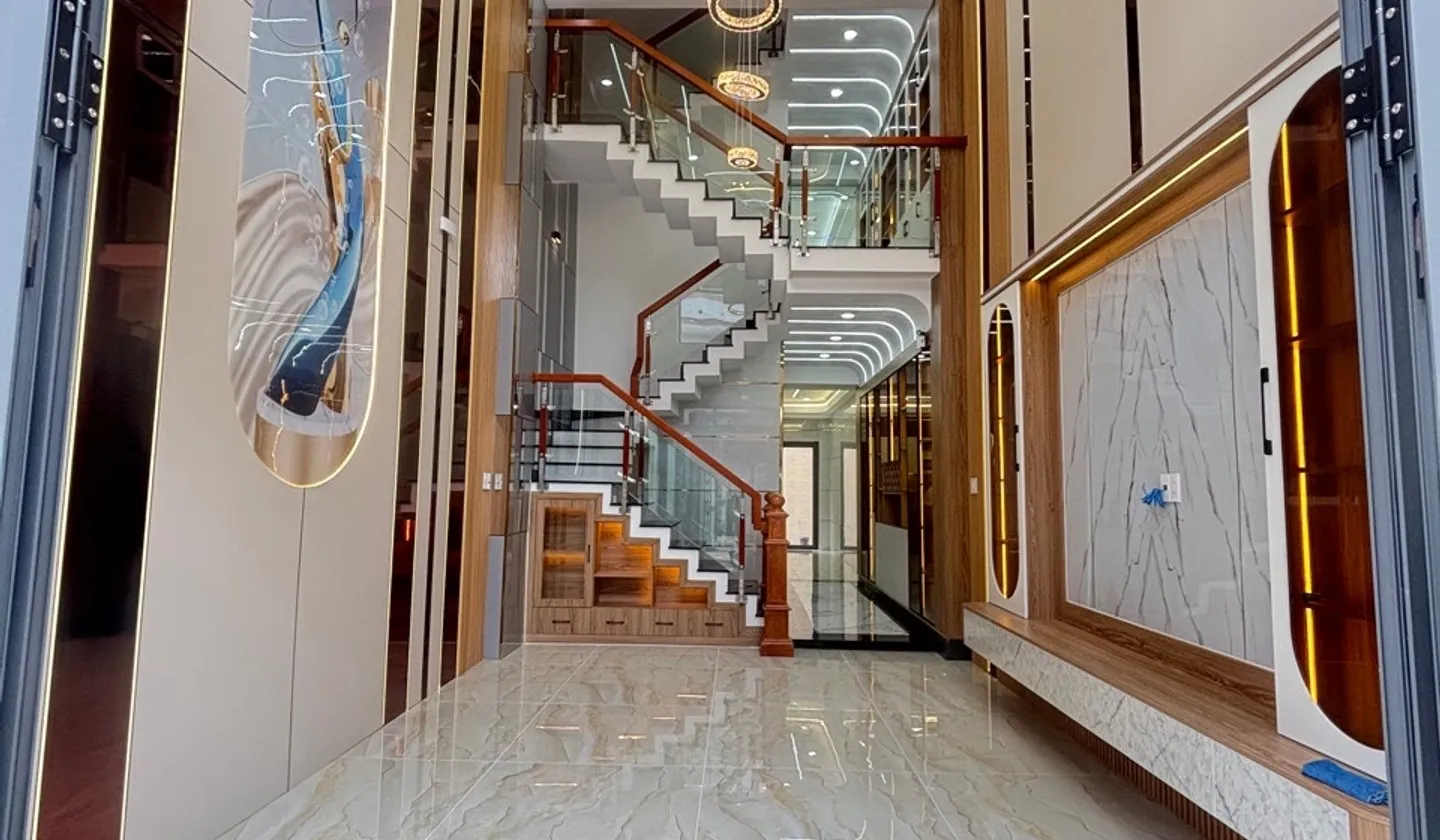 Nhà 5 tầng 7 phòng ngủ gần Lê Văn Quới, giá 9,5 tỷ... Bán nhà riêng tại Bình Trị Đông, Hồ Chí Minh 01