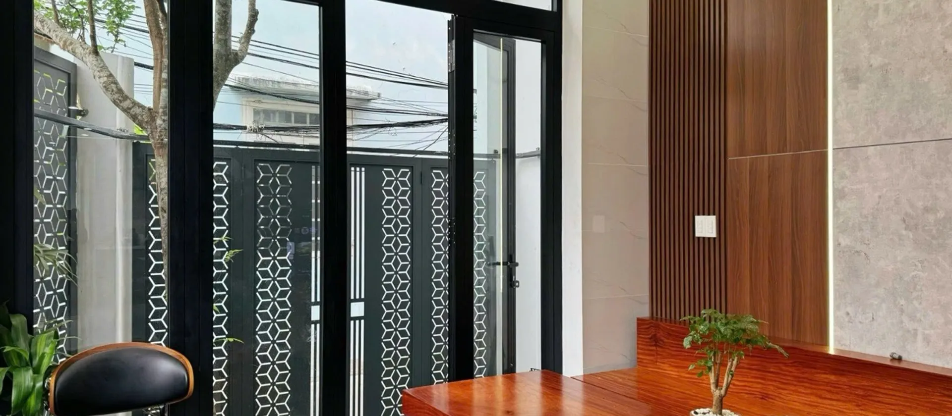 Bán nhà mặt phố 3,5 tầng diện tích 57m2 giá 6,5 tỷ tại trung tâm... Bán nhà mặt phố tại Thanh Khê, Đà Nẵng 01