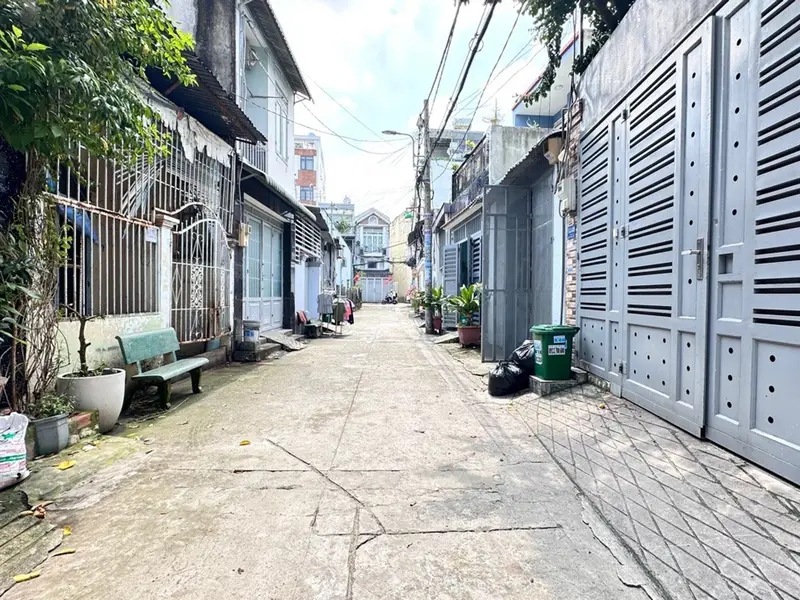 🔥 CHỦ GẤP BÁN – GIẢM NGAY 400 TRIỆU – CHỈ CÒN 4,1 TỶ 🔥

🏡 Nhà 3 tầng, DT 5×18m, hẻm xe hơi đường... Bán nhà riêng tại Trung Mỹ Tây, Hồ Chí Minh 01