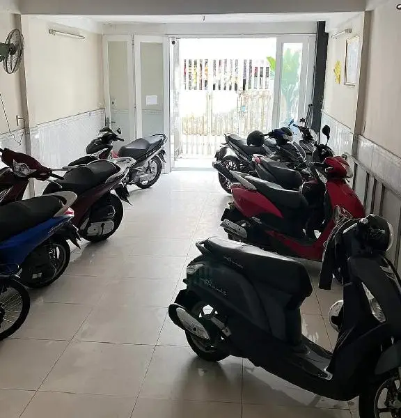 Bán nhà mặt phố 3 tầng, phù hợp kinh doanh và cho thuê tại Tân Bình... Bán nhà mặt phố tại Bảy Hiền, Hồ Chí Minh 01