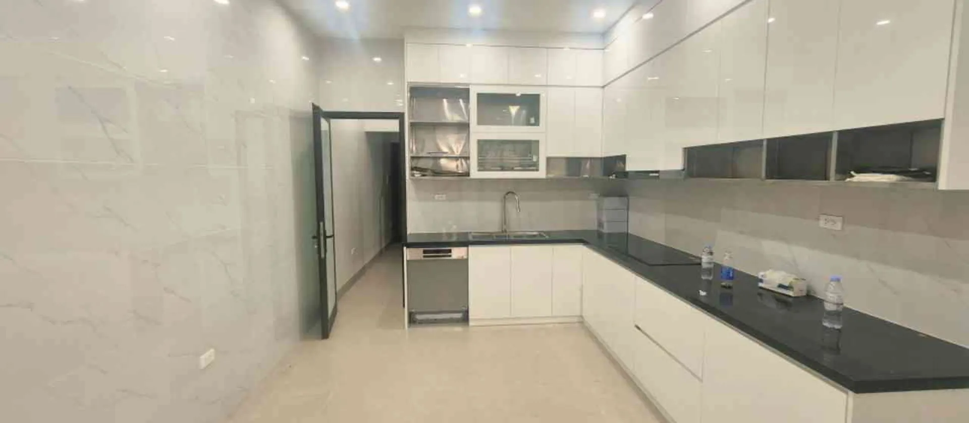 Nhà riêng 5 tầng có thang máy Phân lô Đào Tấn, mặt ngõ ô tô tránh, kinh doanh sầm uất... Bán nhà riêng tại Giảng Võ, Hà Nội 01