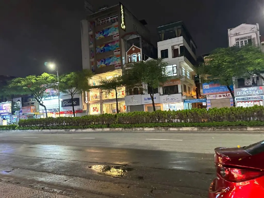 Bán nhà mặt phố Nguyễn Văn Cừ, 33.6m², 3 tầng, kinh doanh đa dạng... Bán nhà mặt phố tại Bồ Đề, Hà Nội 01
