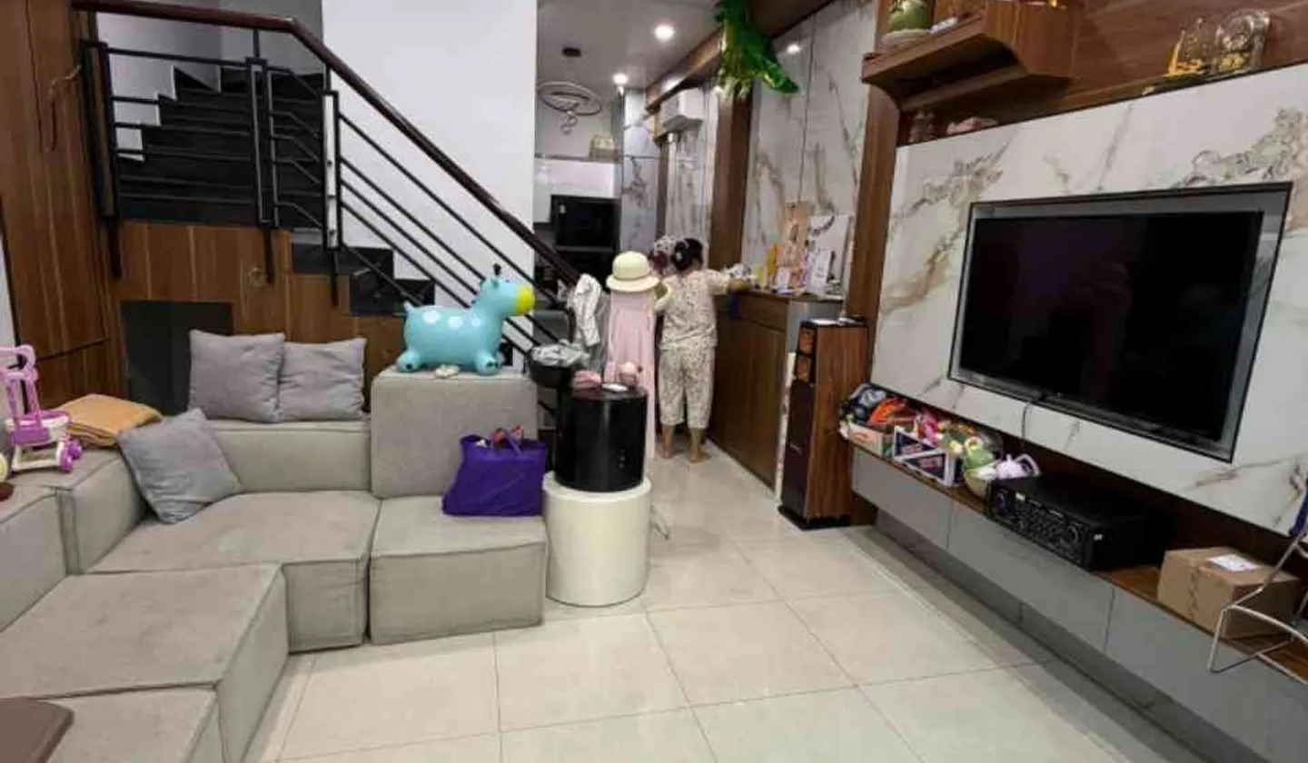 Nhà bán, sổ hồng riêng, đường Trương Thị Hoa, phường Tân Thới hiệp Quận 12, ngang 4m + 4 tầng... Bán nhà riêng tại Tân Thới Hiệp, Hồ Chí Minh 01