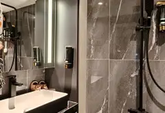 Nhà mặt phố Quận 4, 2 tầng, phong cách hiện đại, giá tốt... Bán nhà mặt phố tại Xóm Chiếu, Hồ Chí Minh 07