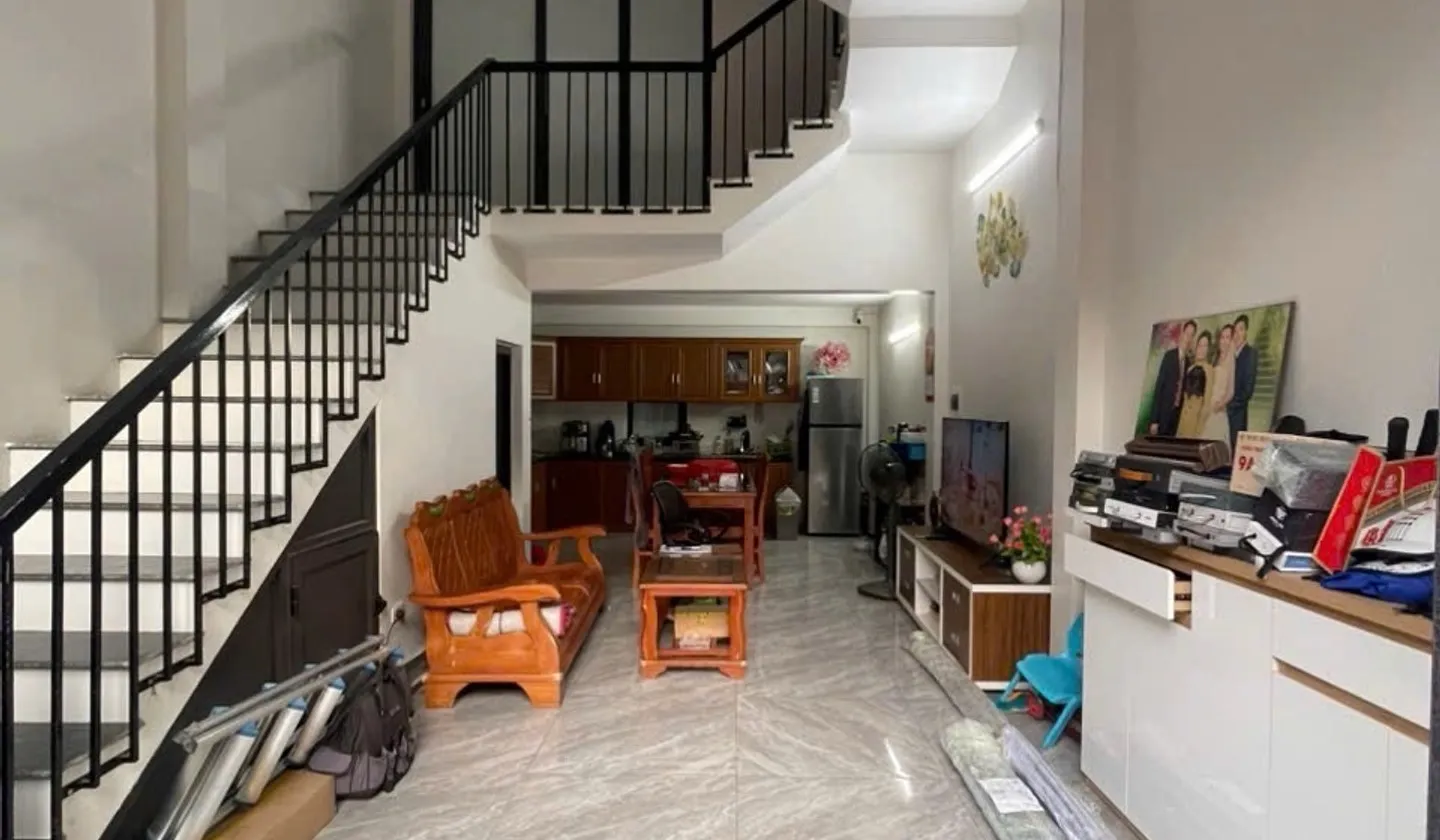 Bán nhà riêng 3 tầng 41,2m² tại Khả Lễ, gần mặt phố, oto đỗ ngày đêm... Bán nhà riêng tại Võ Cường, Bắc Ninh 01
