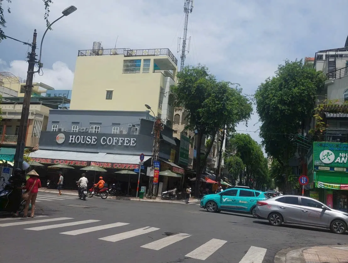 🏣 NHÀ DT: 60m2 X 3TÂNG/4PN.
HẺM THÔNG ĐƯỜNG PHAN VĂN TRỊ Q5.
Chỉ 5T2... Bán nhà riêng tại Chợ Quán, Hồ Chí Minh 01