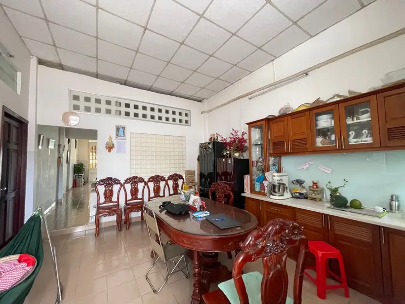 Bán nhà mặt tiền KD nhánh Nguyễn Văn Quá. DT 4,4m x 22m nở hậu. Giá 7 tỷ 3... Bán nhà mặt phố tại Đông Hưng Thuận, Hồ Chí Minh 01