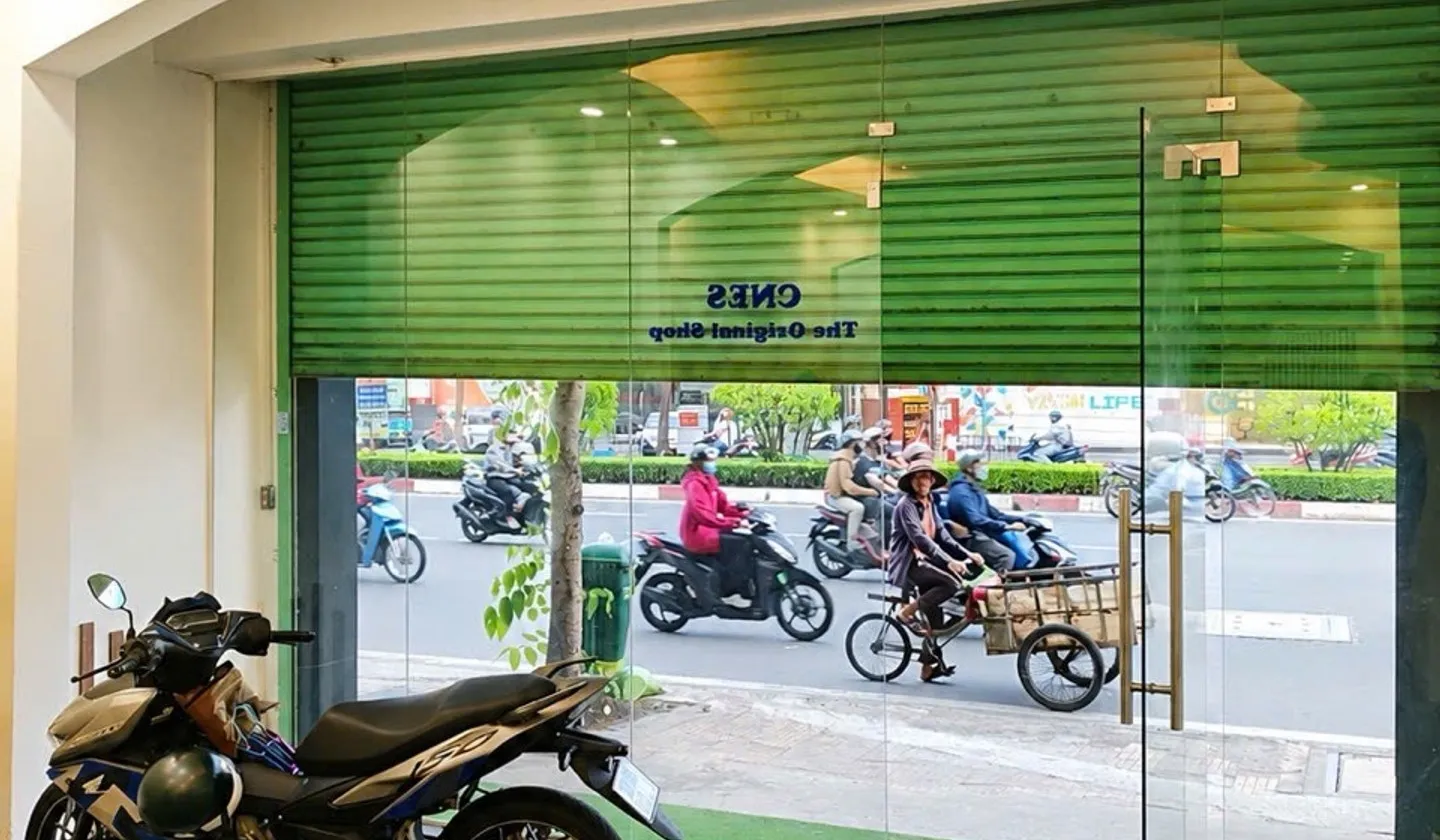 Nhà mặt phố 3 tầng rộng rãi kinh doanh sầm uất tại quận Tân Bình... Bán nhà mặt phố tại Tân Sơn Nhất, Hồ Chí Minh 01