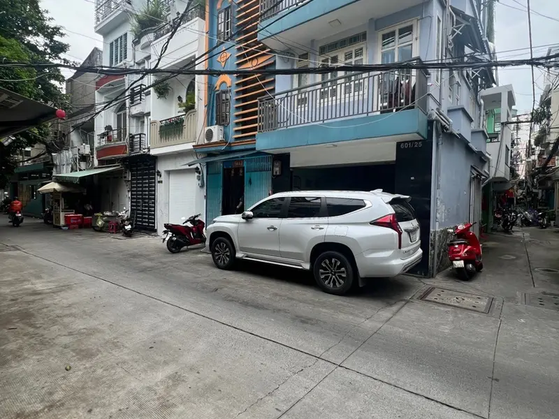 Bán Nhà 5 Tầng BTCT, Lô Góc, 2 Mặt Tiền Xe Hơi Tránh, Cách Mạng Tháng 8, Quận 10. Chỉ 9.2 Tỏi... Bán nhà riêng tại Hòa Hưng, Hồ Chí Minh 01