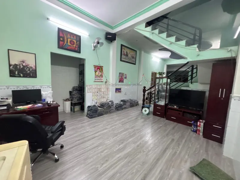 Bán nhà mặt phố Gần Tên Lửa 5x20m 3 tầng 4PN tại Bình Trị Đông, HCM, Gấp Bán.... Bán nhà mặt phố tại Bình Trị Đông, Hồ Chí Minh 01