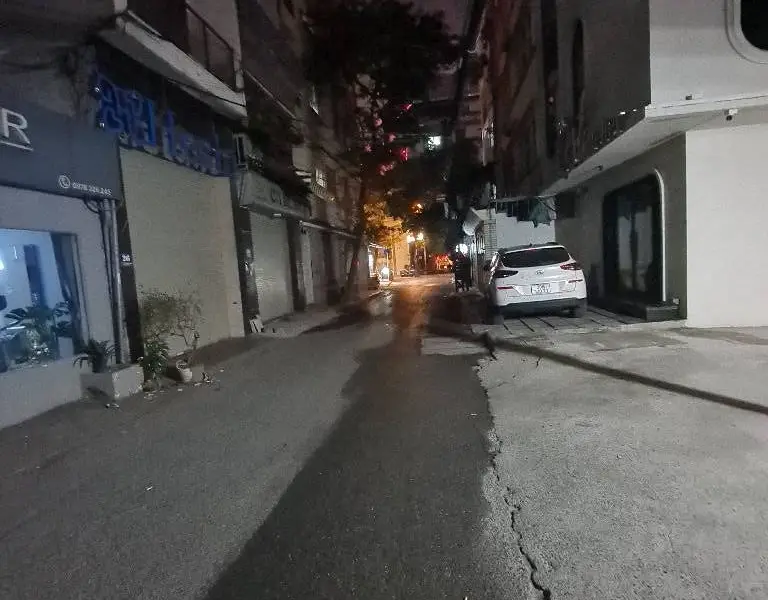 Bán nhà 3 tầng vị trí vàng tại phường Thái Hà, mặt tiền rộng 7.7m... Bán nhà riêng tại Đống Đa, Hà Nội 01