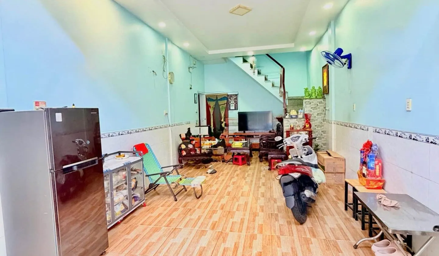 Bán nhà mặt phố 2 tầng 4 phòng ngủ tại Tân Bình giá 9,6 tỷ... Bán nhà mặt phố tại Bảy Hiền, Hồ Chí Minh 01