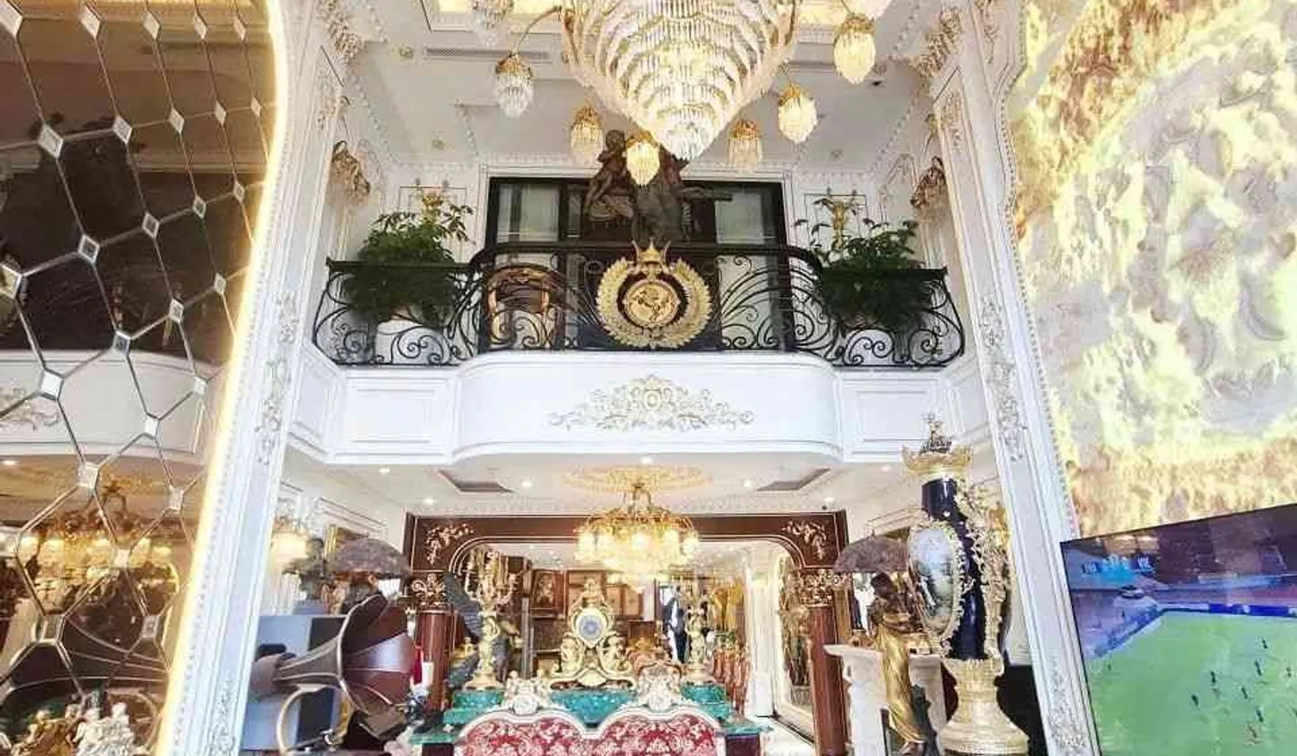 Lâu đài mặt phố cổ trung tâm Đống Đa với 10 tầng thang máy hiện đại... Bán nhà mặt phố tại Ô Chợ Dừa, Hà Nội 01