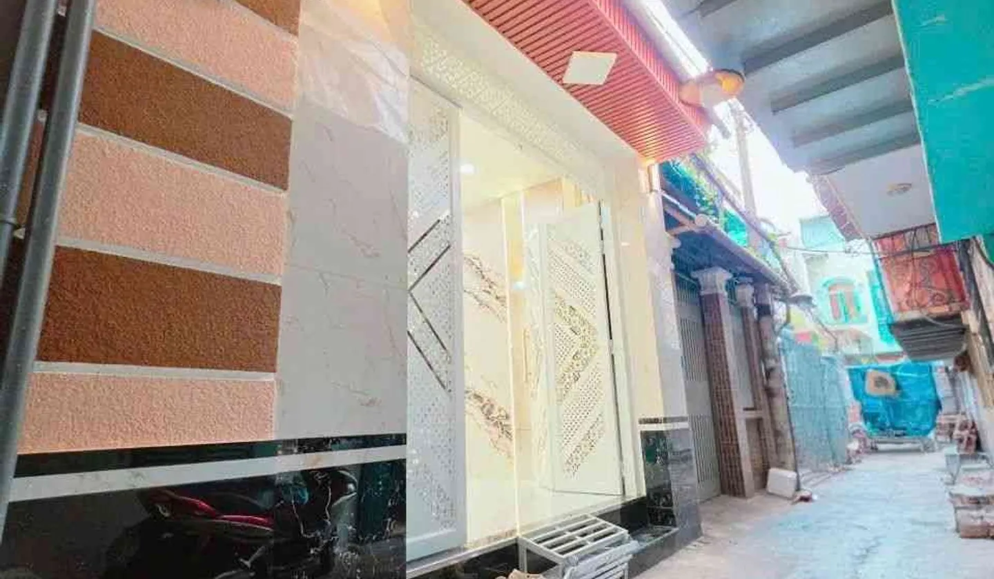 Nhà 5 tầng xinh xắn trung tâm Quận 8 giá tốt... Bán nhà riêng tại Chánh Hưng, Hồ Chí Minh 01