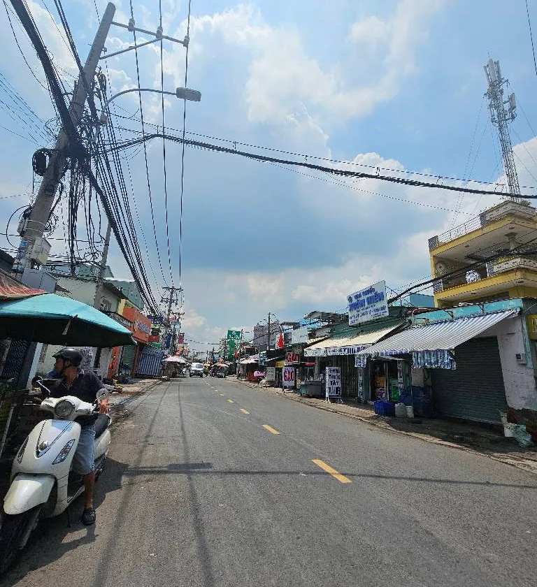 Nhà phố sang trọng, mặt tiền rộng tại Bình Tân, thuận tiện kinh doanh... Bán nhà mặt phố tại Bình Tân, Hồ Chí Minh 01