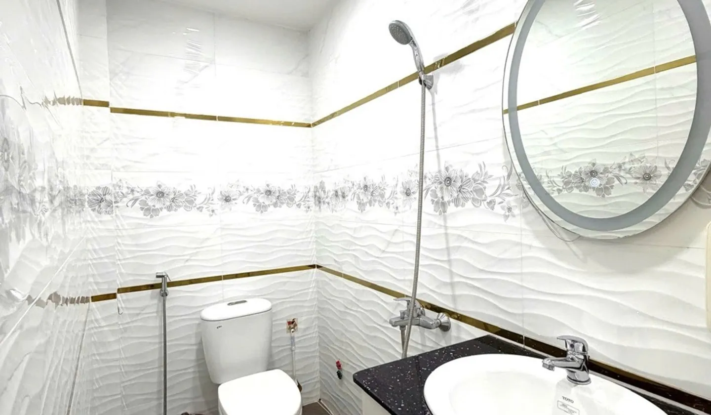 5 TẦNG- HẺM XE HƠI THÔNG -5 PHÒNG NGỦ - KINH DOANH ĐA NGÀNH NGHỀ - HƠN 12 Ty... Bán nhà riêng tại Đức Nhuận, Hồ Chí Minh 01