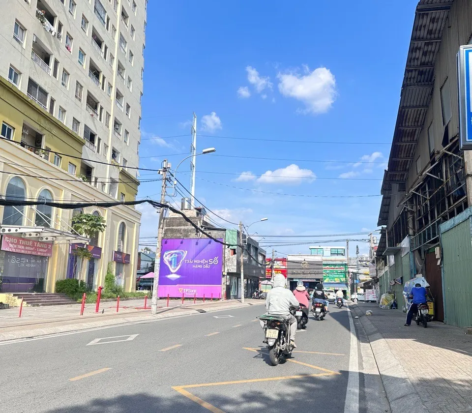 Bán căn hộ 3 phòng ngủ tại phường Tân Phú, căn góc tầng cao có ban công thoáng mát... Bán căn hộ chung cư tại Tân Phú, Hồ Chí Minh 01