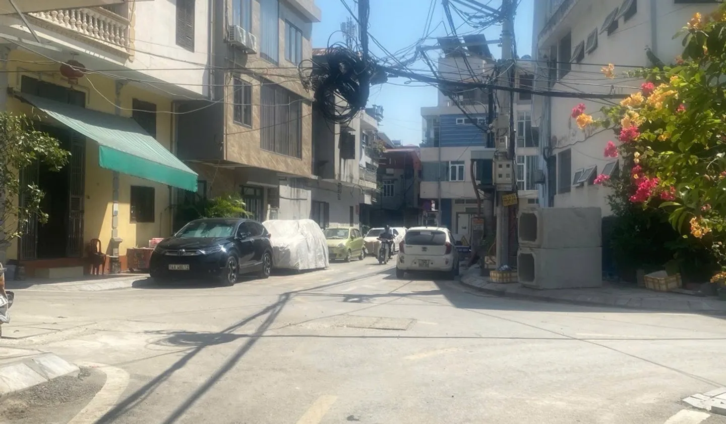🏡 NHÀ 3 TẦNG NGÕ 2 CAO THẮNG – NGÕ RỘNG 7M, VỪA Ở VỪA KINH DOANH... Bán nhà riêng tại Hà Lầm, Quảng Ninh 01