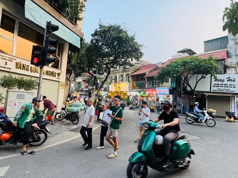 Nhà mặt phố Hàng Bạc, lạc giữa trung tâm phố cổ đắc địa Hà Nội... Bán nhà mặt phố tại Hoàn Kiếm, Hà Nội 01