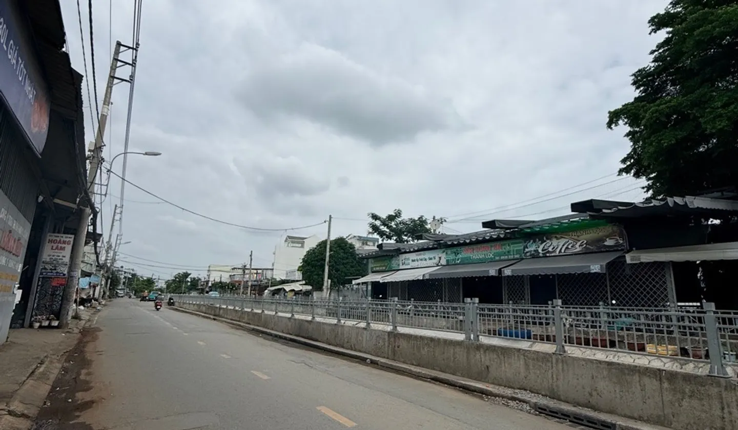 Cơ hội vàng sở hữu nhà mặt phố Thạnh Lộc 15, Quận 12 với diện tích lý tưởng... Bán nhà mặt phố tại An Phú Đông, Hồ Chí Minh 01