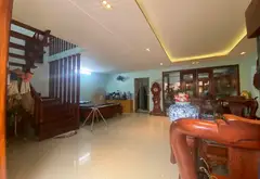BIỆT THỰ SÂN VƯỜNG 170m2 FUL NỘI THẤT GỖ CAO CẤP - NHUẾ KIM CHUNG -ĐƯỜNG 2 OTO TRÁNH -DÂN CƯ SẦM UÂ... Bán nhà riêng tại Thiên Lộc, Hà Nội 02