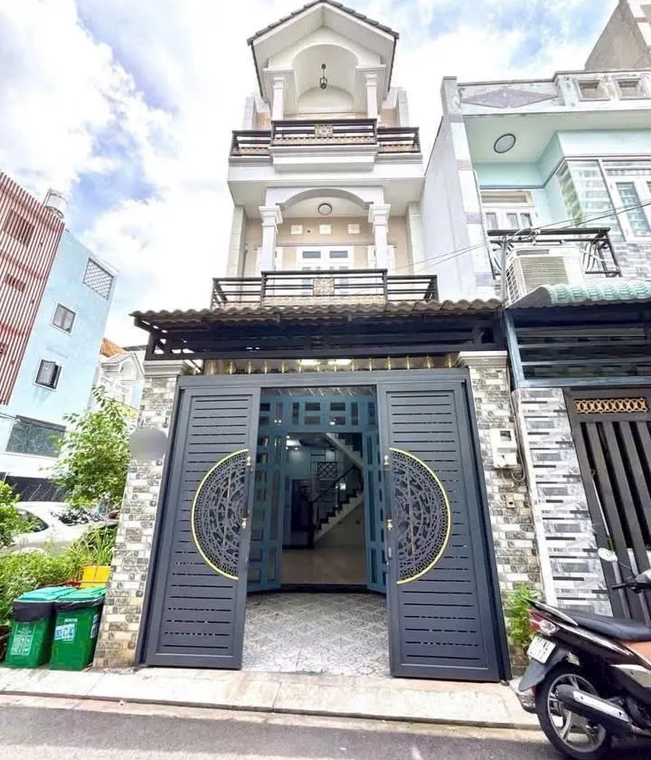 💰GIÁ MỚI CHỈ : 4 TỶ 950 TR (BL)
🏠NHÀ 3 TẦNG_HẺM Ô TÔ NGỦ TRONG NHÀ... Bán nhà riêng tại Thới An, Hồ Chí Minh 01