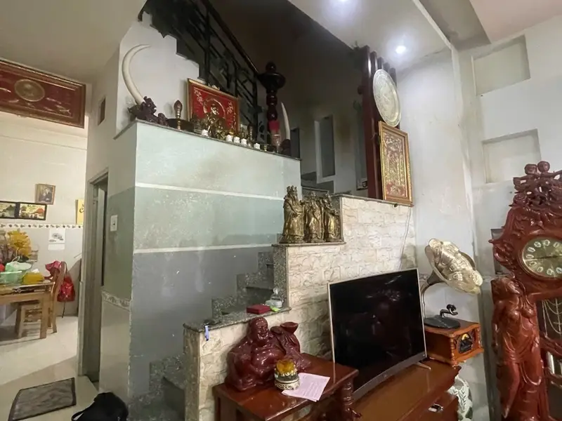 Nhà 2 tầng 2 phòng ngủ diện tích 40m2 ở quận trung tâm... Bán nhà riêng tại Bình Đông, Hồ Chí Minh 01