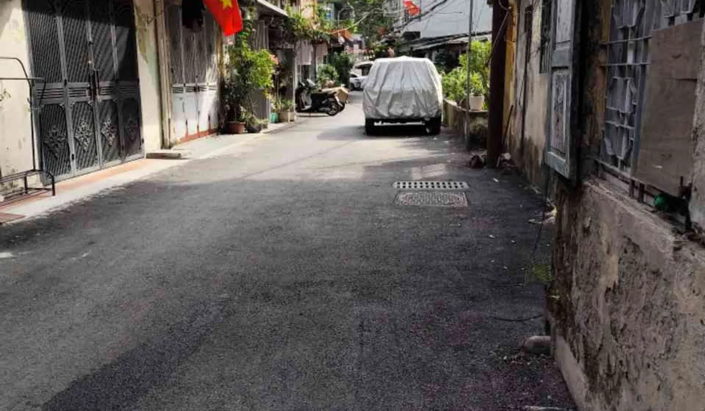 Cơ hội hiếm có sở hữu căn hộ tập thể Thuốc Lá Thăng Long tại trung tâm Thanh Xuân sổ đỏ 49m... Bán căn hộ chung cư tại Khương Đình, Hà Nội 01