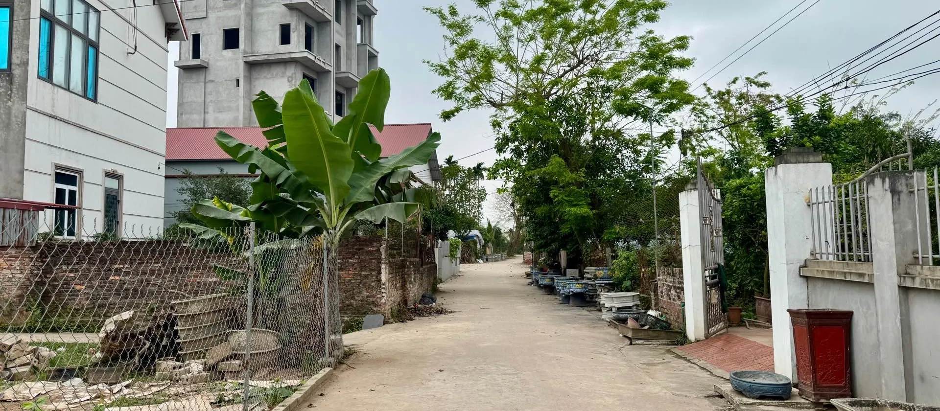 Lô đất 73,3m2 bên mình bán thuộc Quán Trạch, Văn Giang. Đường rộng rãi, ô tô tránh, chạy vòng qua... Bán đất tại Văn Giang, Hưng Yên 01
