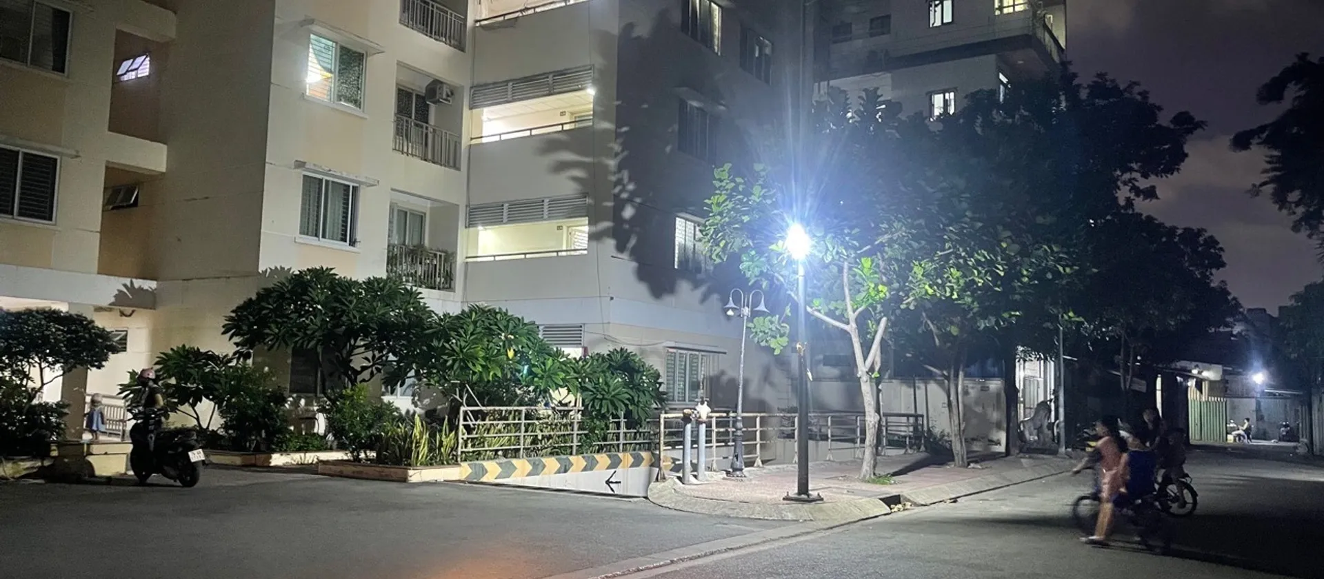 Bán nhà 4 tầng 7 phòng, ô tô phường Tân Sơn, 7.2X14M... Bán nhà riêng tại Tân Sơn, Hồ Chí Minh 01