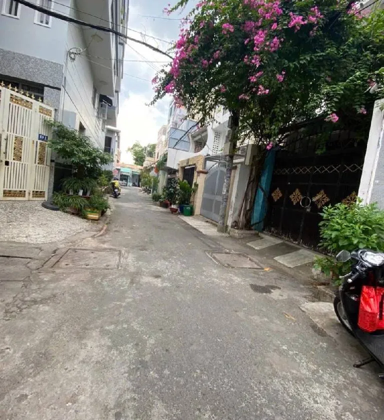 Bán nhà mặt phố lô góc 3 mặt thoáng, 5 tầng, diện tích 74,2 m2, giá 10,7 tỷ... Bán nhà mặt phố tại Phú Lâm, Hồ Chí Minh 01