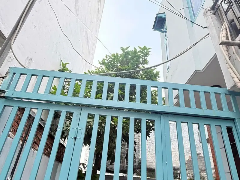 Nhà riêng 3 tầng 4 phòng ngủ ở Tân Bình giá tốt... Bán nhà riêng tại Tân Bình, Hồ Chí Minh 01