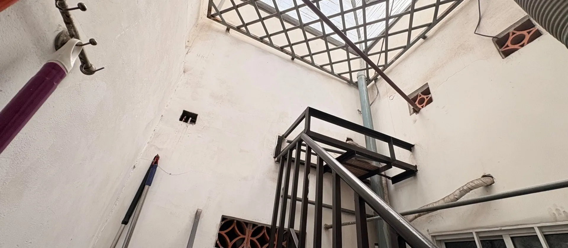 💰GIÁ MỚI CHỈ HƠN 4TỶ (TL)
🏡 NHÀ 5,5M x 12M_ĐƯỜNG 7M XE HƠI TRÁNH_ TRUNG MỸ TÂY QUẬN 12 – VỊ TRÍ... Bán nhà riêng tại Trung Mỹ Tây, Hồ Chí Minh 01