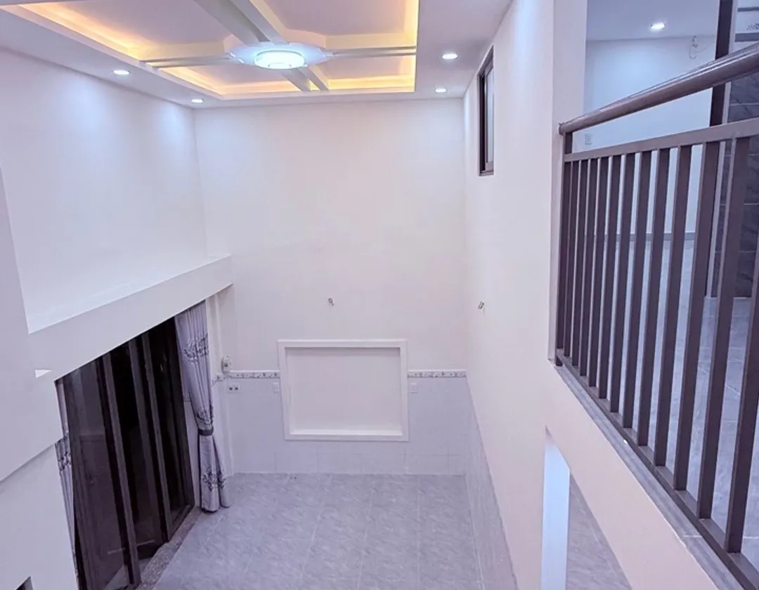 NHÀ 1T1L - MỚI TOANH - HXH - 3PN GIÁ CHỈ 4,5 T.Ỷ GẦN PHẠM VĂN ĐỒNG... Bán nhà riêng tại Linh Xuân, Hồ Chí Minh 01