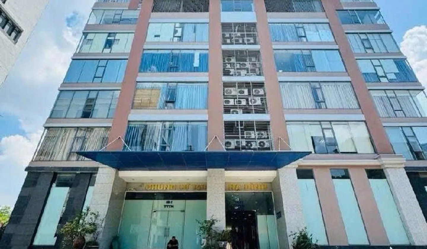Bán căn hộ chung cư căn góc tại trung tâm quận Thanh Xuân, diện tích 206 m2, 7 phòng cho thuê... Bán căn hộ chung cư tại Khương Đình, Hà Nội 01